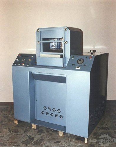 Machine 038