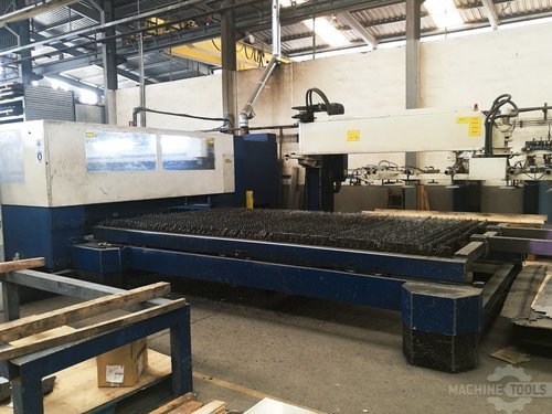 Left view of trumpf trumatic l4030 machine
