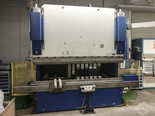 Front view of haemmerle ap 200 3100 machine