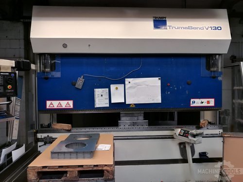Front view of trumpf trumabend v130 machine