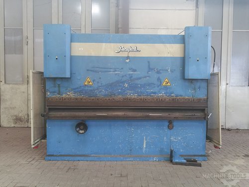 Front view of baykal aph 3112x220 machine