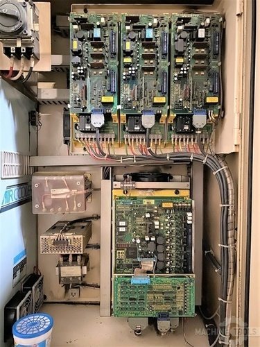Vert Machine KIA V40 VERT MACHINING CENTER Vertical Machining Centers #508206 ...