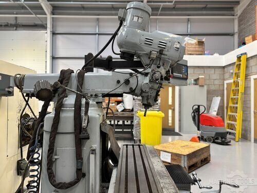Proxyz XYZ PRO 2000 Molinos verticales Usado - Bueno # 672315 - MachineTools.com